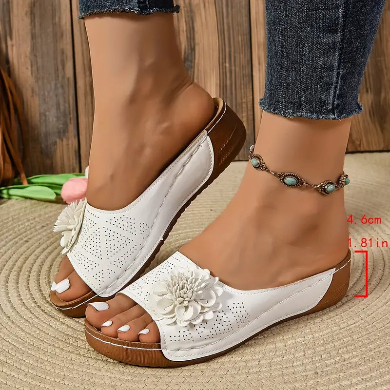 FLORA Komfort-Sandalen mit Blumenmotiv | Premium Fußbett