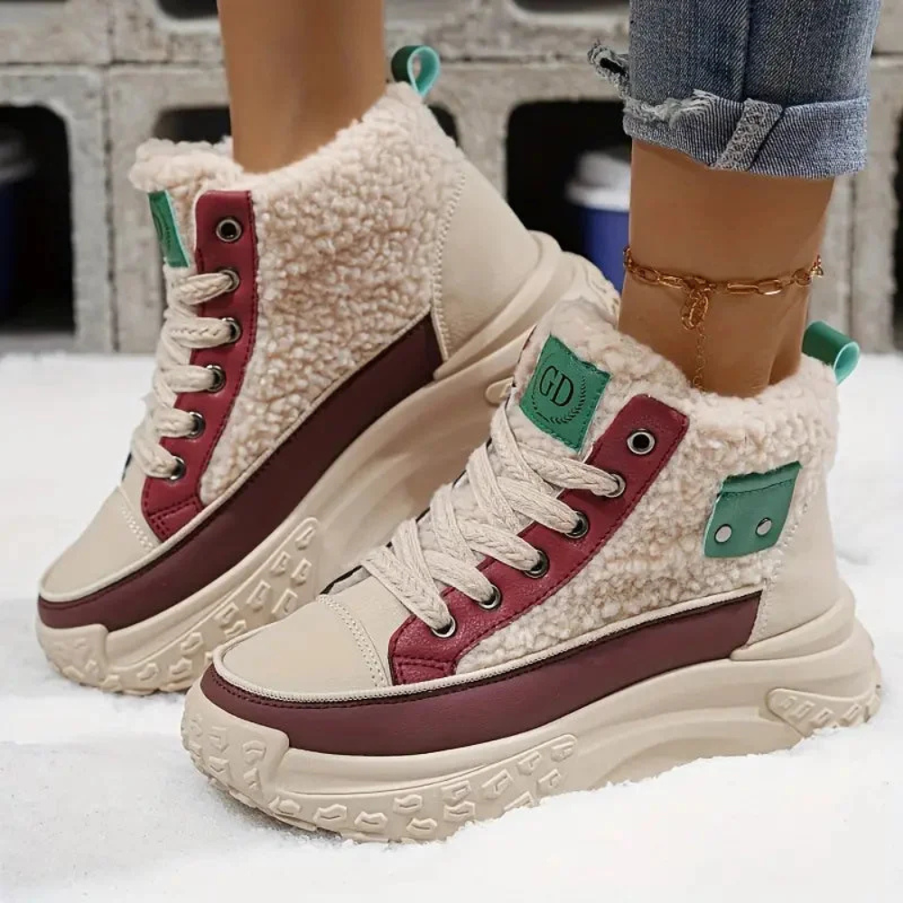 Octavia - Gemütliche Plateau-Stiefel