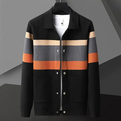 Gestreifte Varsity Strickjacke