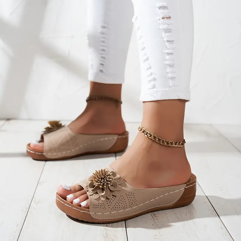 FLORA Komfort-Sandalen mit Blumenmotiv | Premium Fußbett