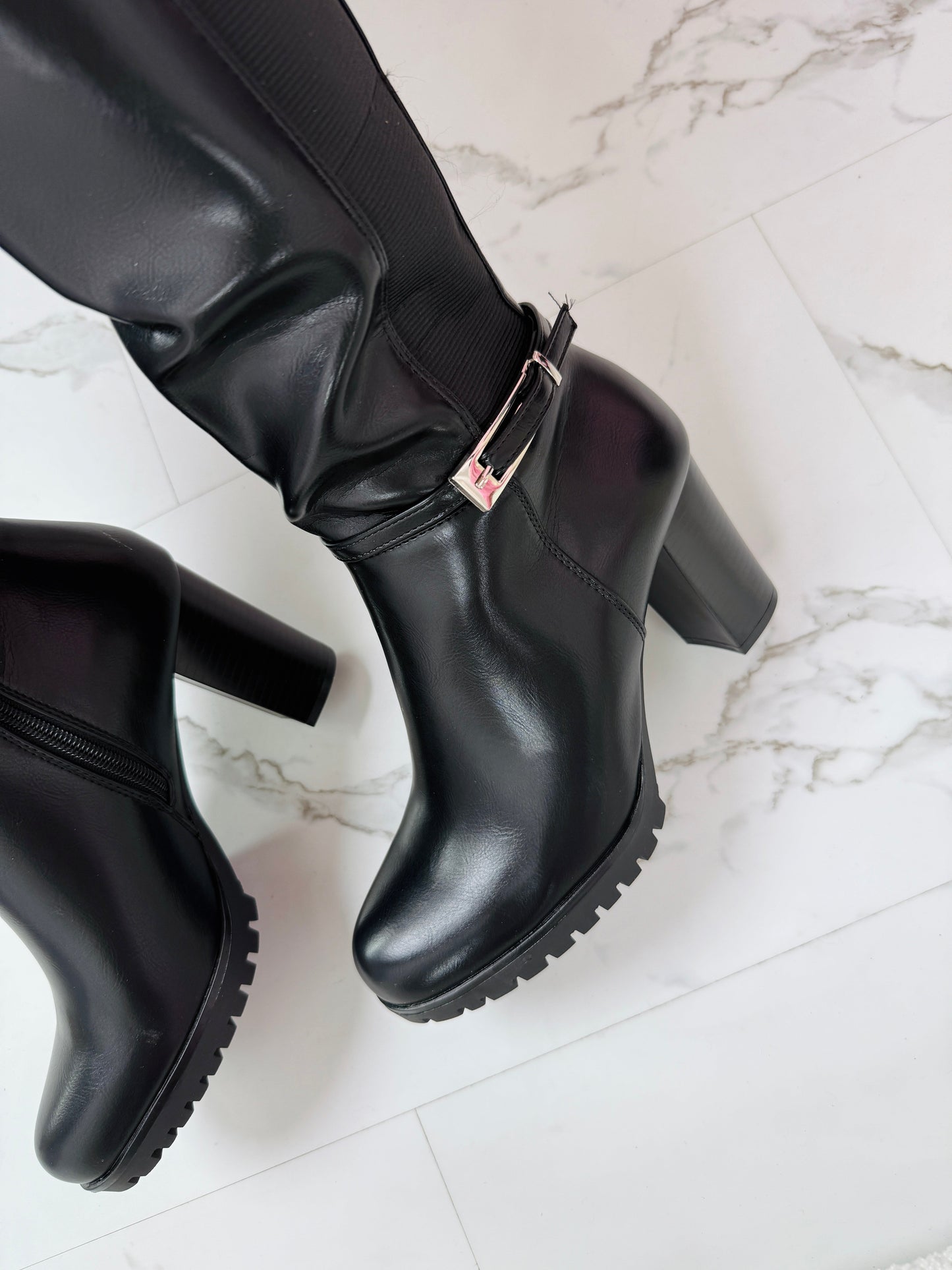 Tamar Schwarz Stiefel