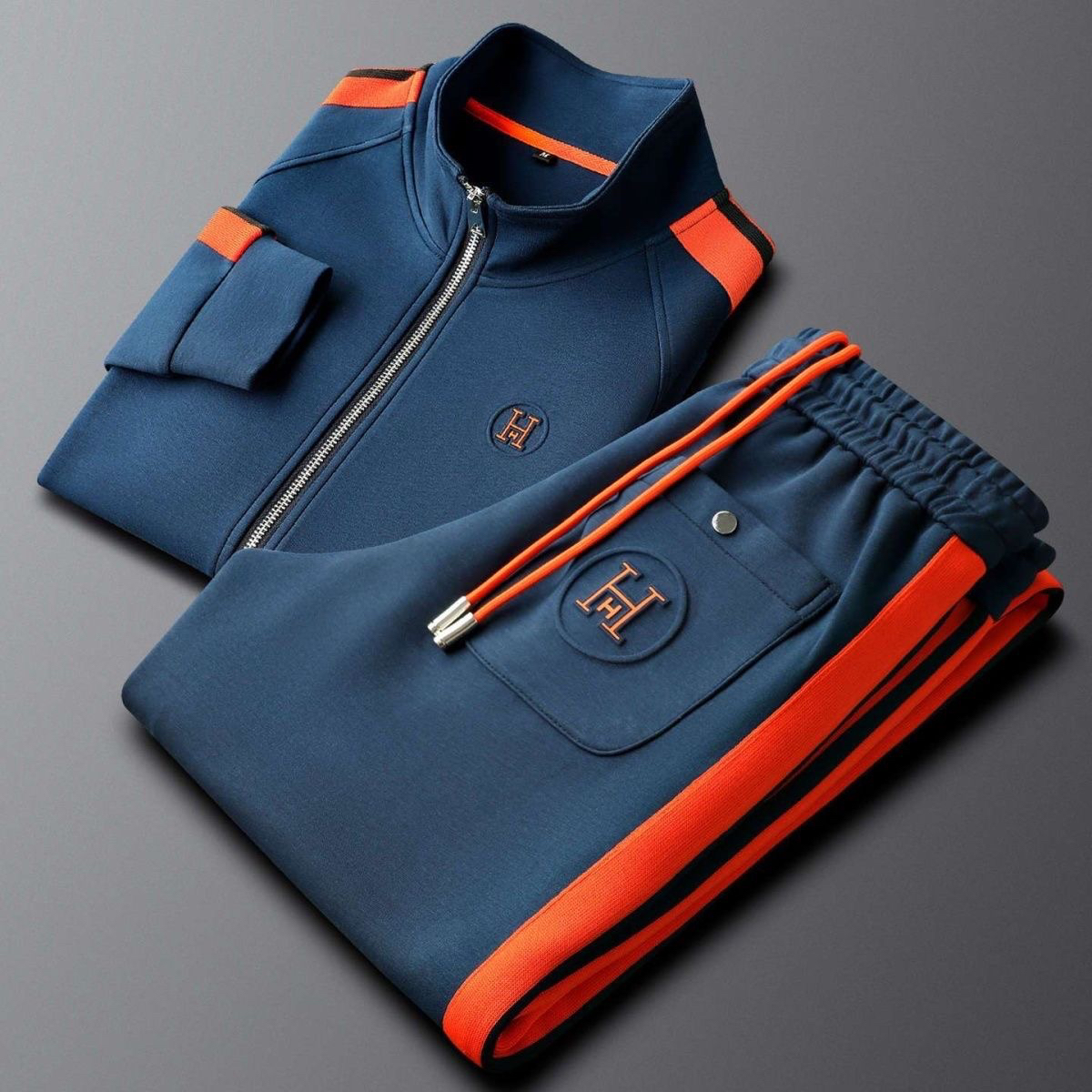Riviera Track Set – Europäisches Herren-Sportset mit Kontrast-Streifen
