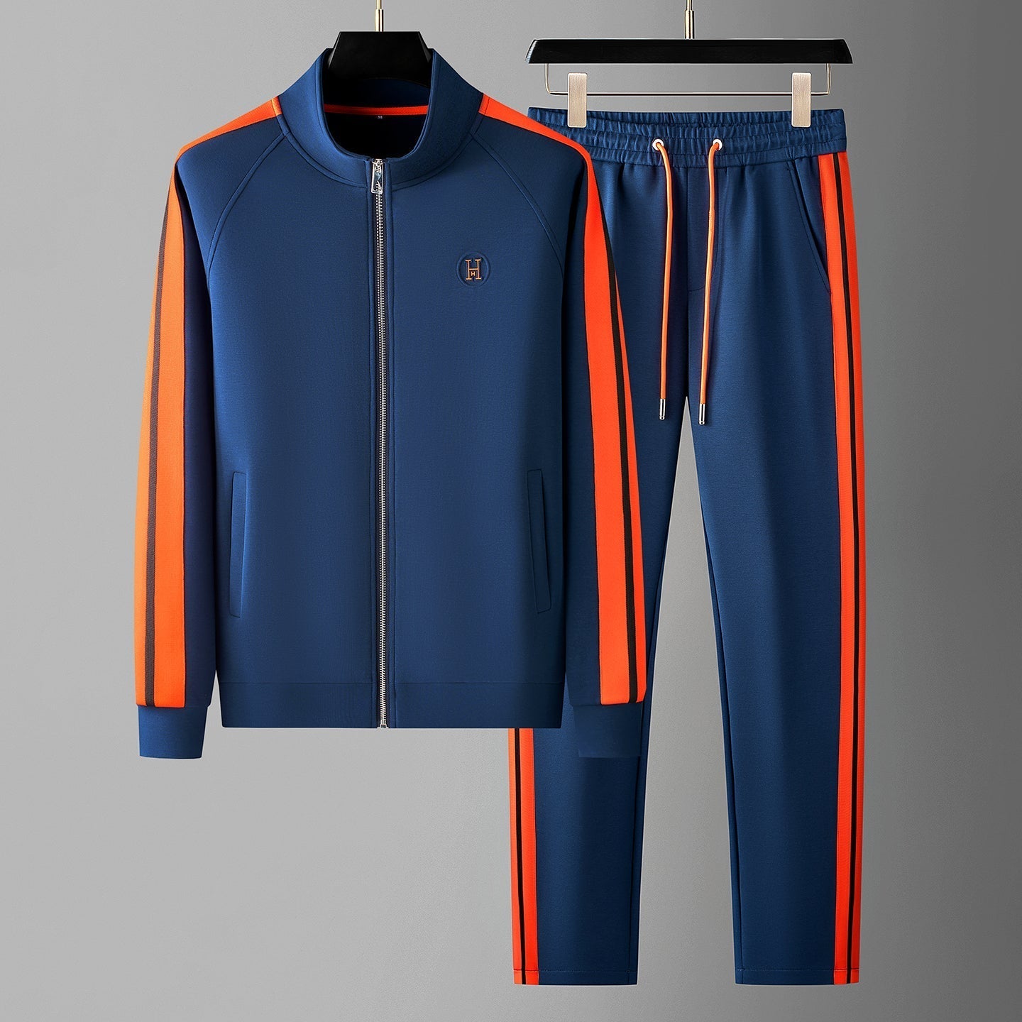 Riviera Track Set – Europäisches Herren-Sportset mit Kontrast-Streifen