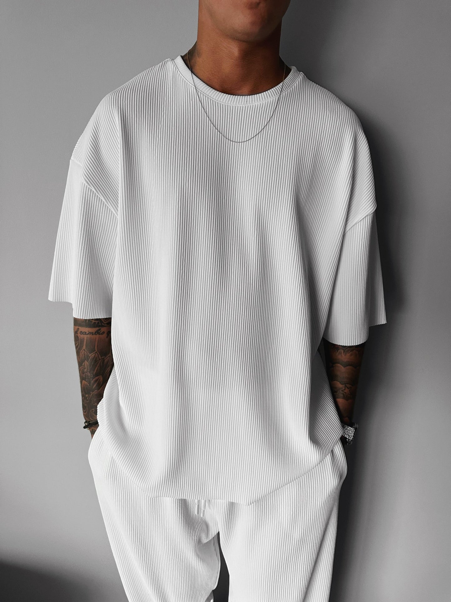 Oversize Cord Tee - Herren T-Shirt mit Cord-Struktur
