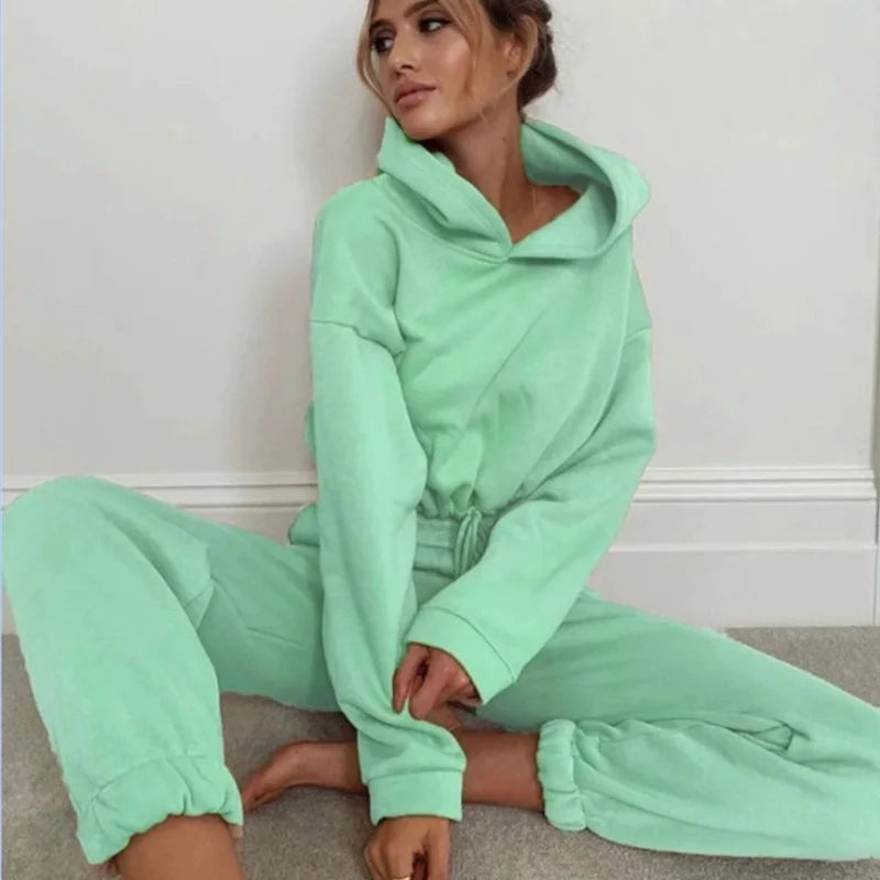 Amelie™ - Sportlicher Zweiteiler für Damen mit Taillenbetonung