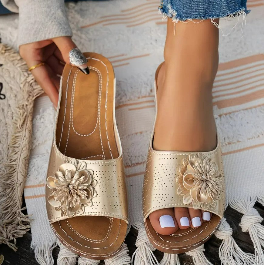 FLORA Komfort-Sandalen mit Blumenmotiv | Premium Fußbett