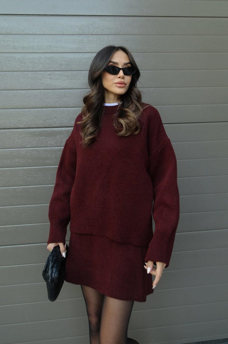 Adriana - Strickset für Damen - Lässiger Pullover und Rock in teiliger Ausführung