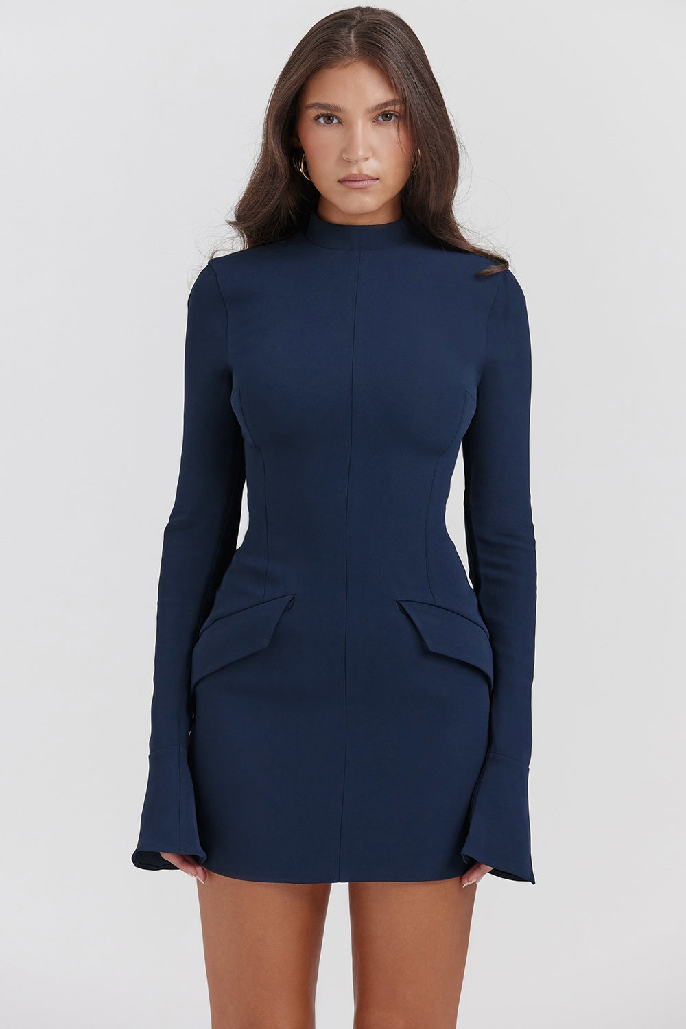 Nessa Kleid