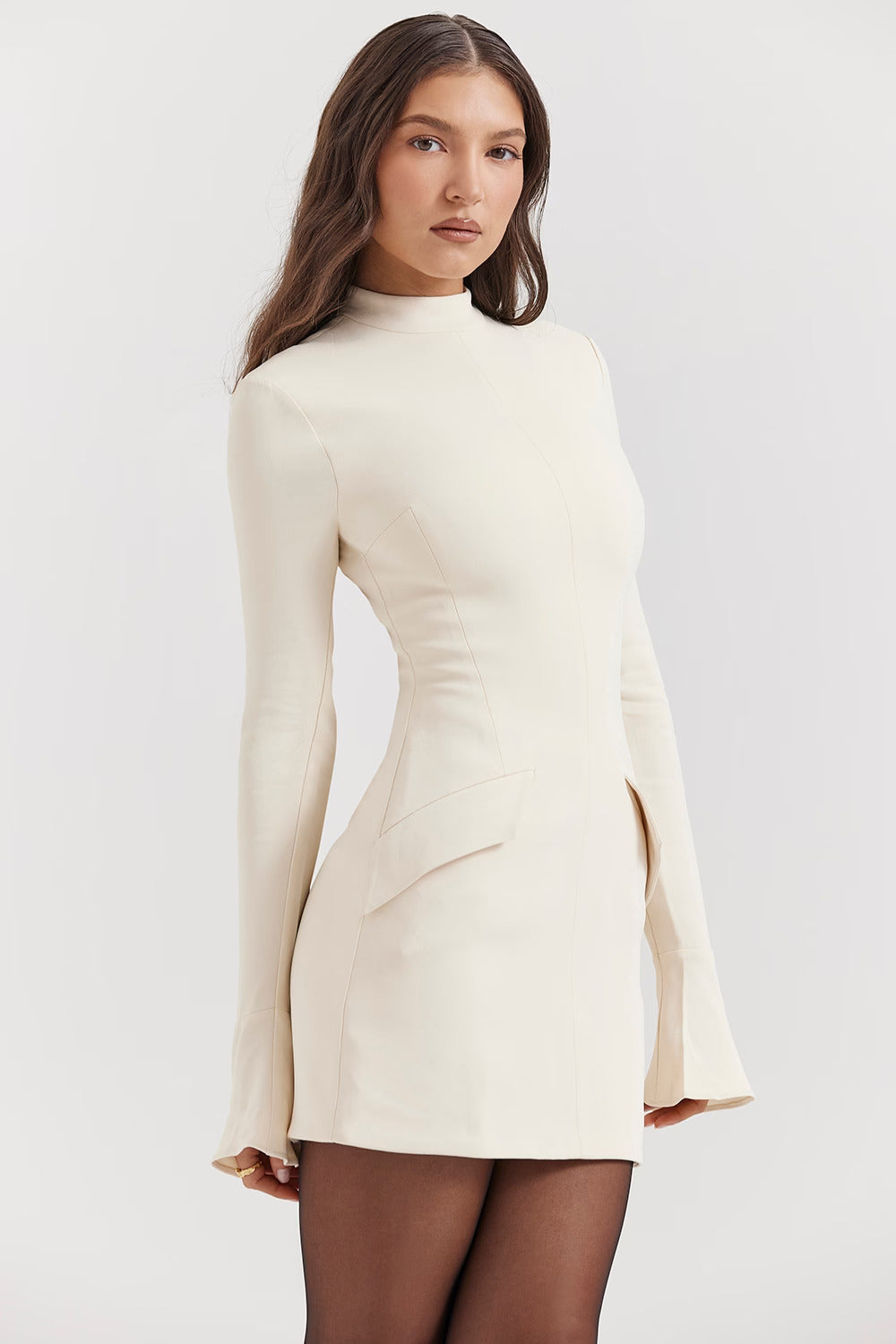 Nessa Kleid