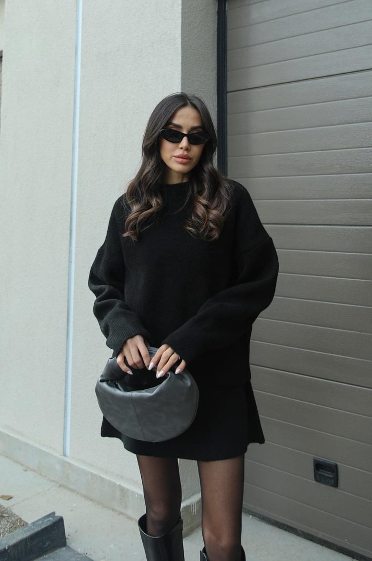 Adriana - Strickset für Damen - Lässiger Pullover und Rock in teiliger Ausführung